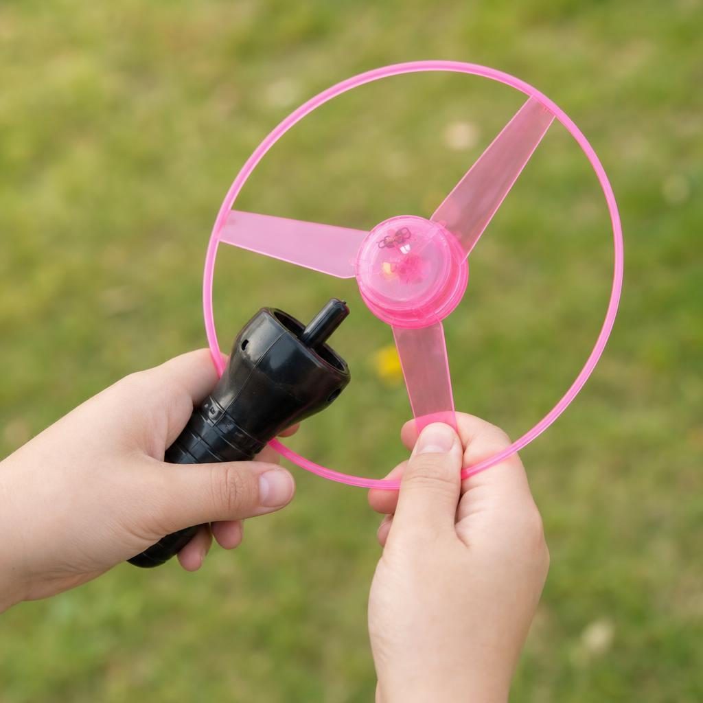 Detaliu disc zburator Flippy cu lumini