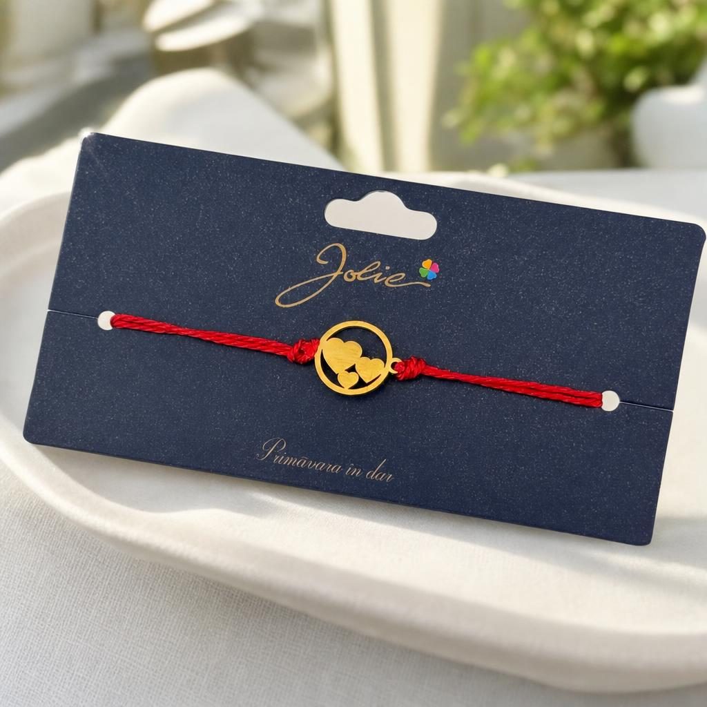 Martisor Bratara Primavara, Textil si Inox, Jolie, Snur Rosu, Model Trei Inimi, Auriu