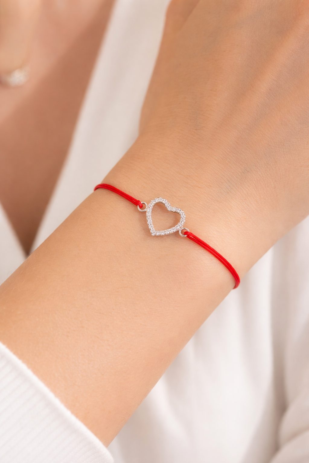 Bratara Snur Reglabil, Jolie Silver, pentru Dama, Pandantiv din Argint 925, Model Inima Contur cu Pietre Mici din Zirconii, 1 x 1 cm, Argintiu/Rosu