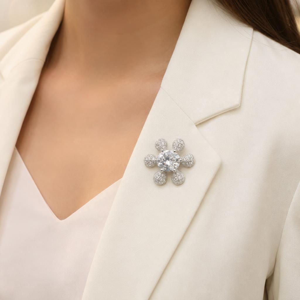 Brosa argint 925 floare în cutie cadou