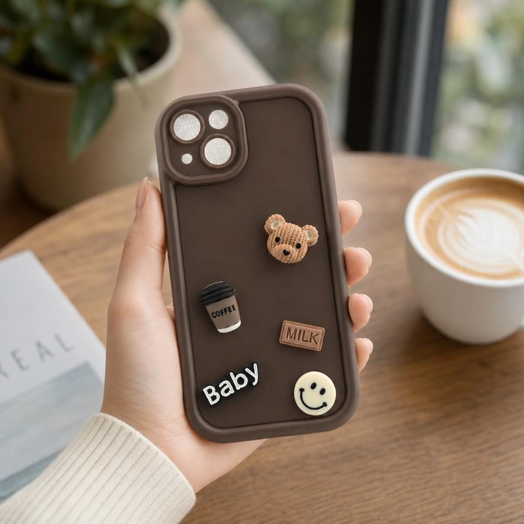 Husa de Protectie, Flippy, pentru Apple iPhone 13, Model Ursuleti 3D, Antisoc, Rezistenta la Impact, Protectie Camera, Maro
