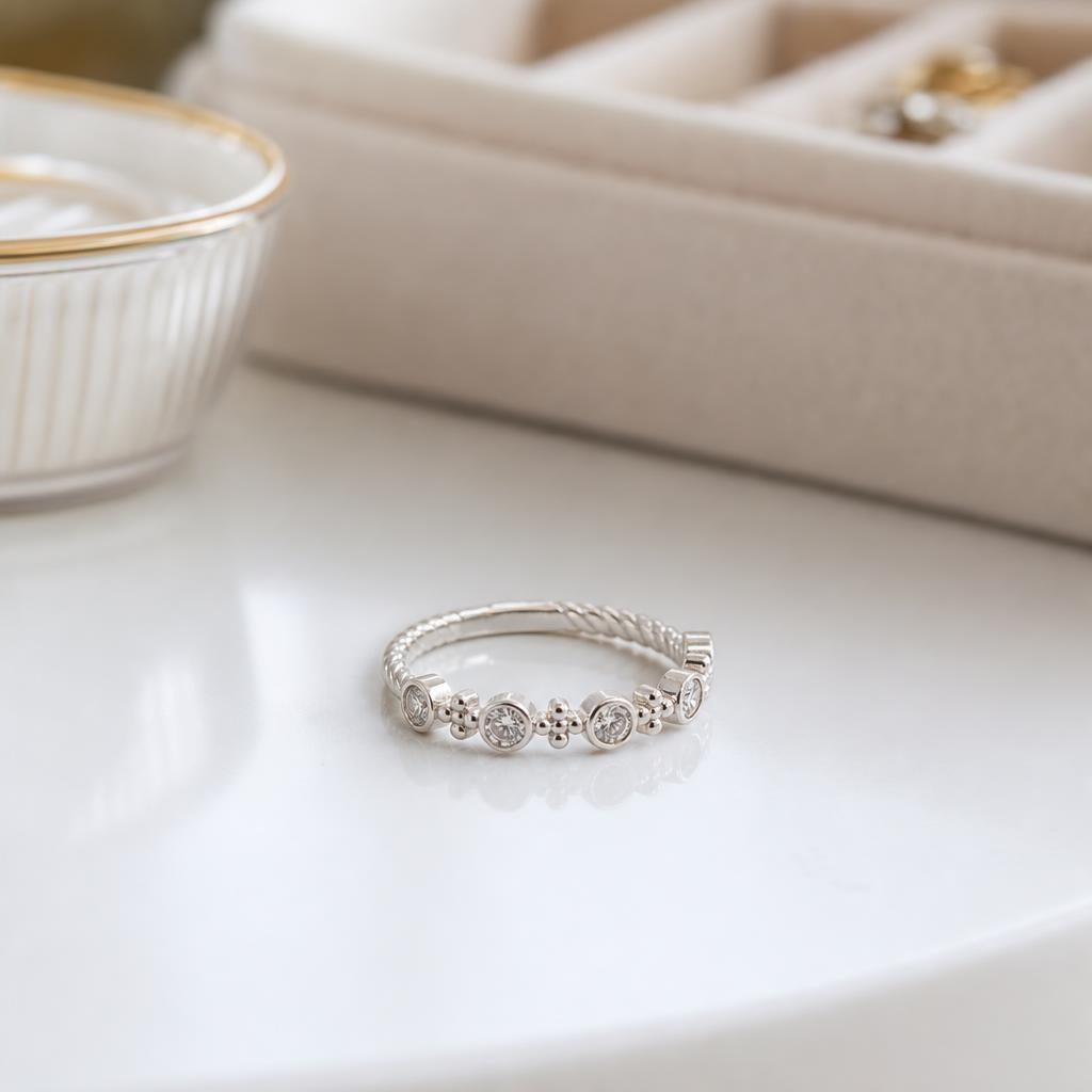 Inel din Argint 925, Jolie Silver, Model cu Pietre Rotunde, Design Decorativ cu Bilute, Marime 54, Greutate 1.8 g, Argintiu
