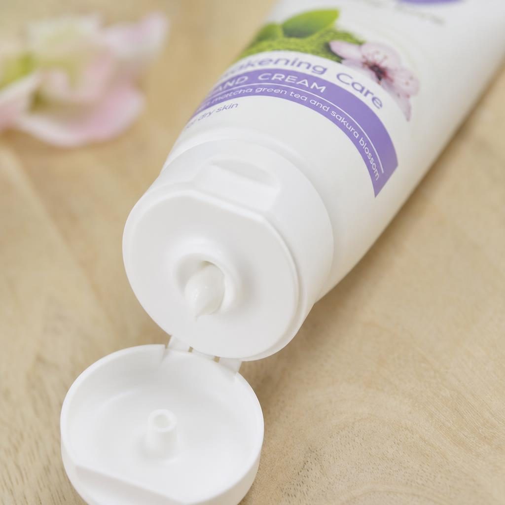 Crema pentru Maini, Dove, 75 ml Nourishing Awakening Ritual