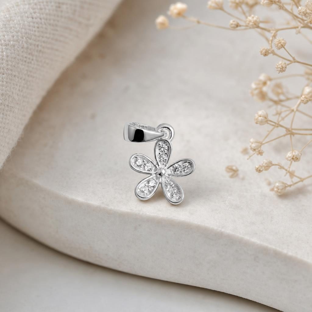 Pandantiv Jolie Silver floare argint vedere diferita