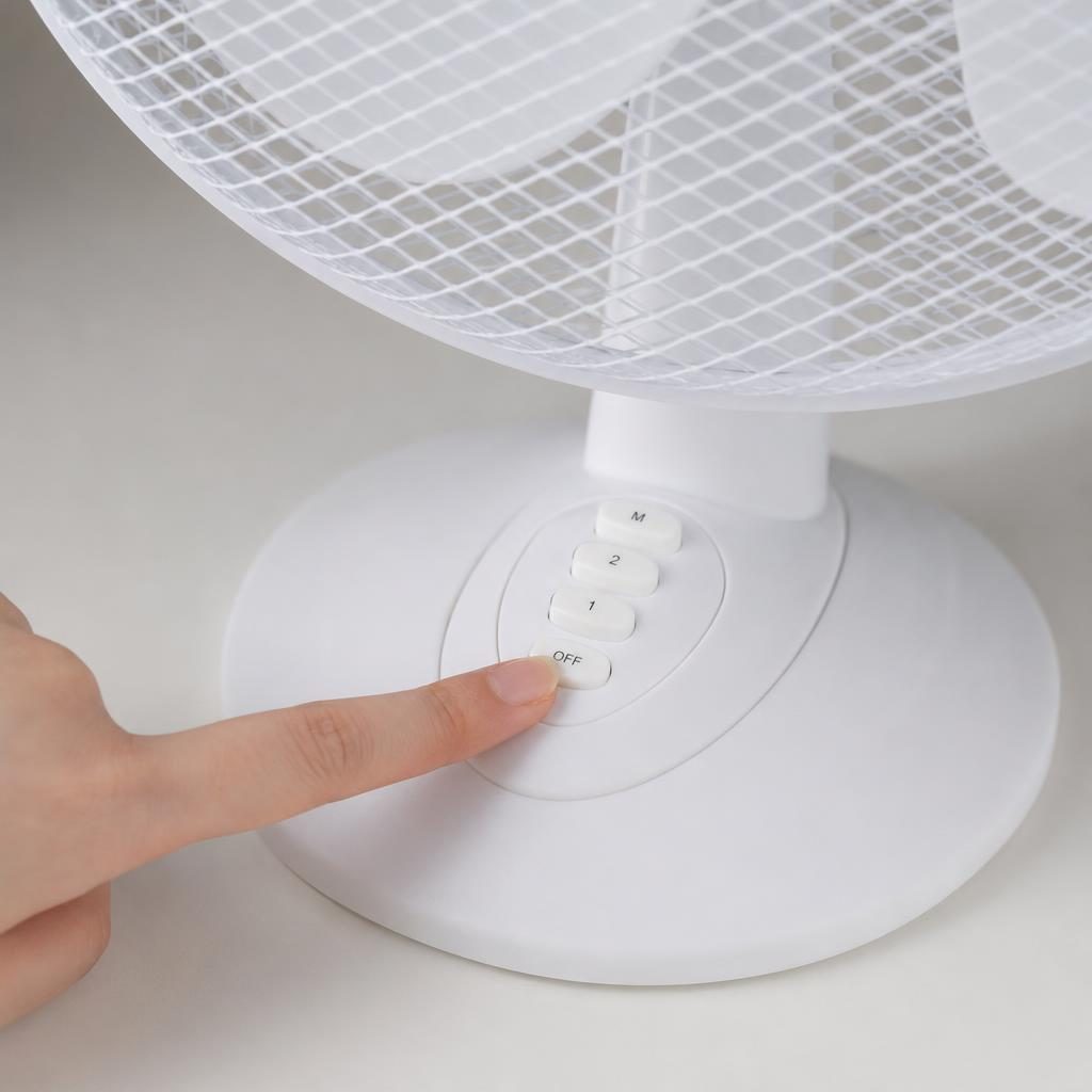 Mini Ventilator Portabil, Flippy, Model Compact si Portabil, Alimentare USB 5V, Flux de Aer Racoritor, Utilizare Usoara si Confort in Zilele Calduroase, Ideal pentru Birou, Camera, Masina, Calatorii si Vara