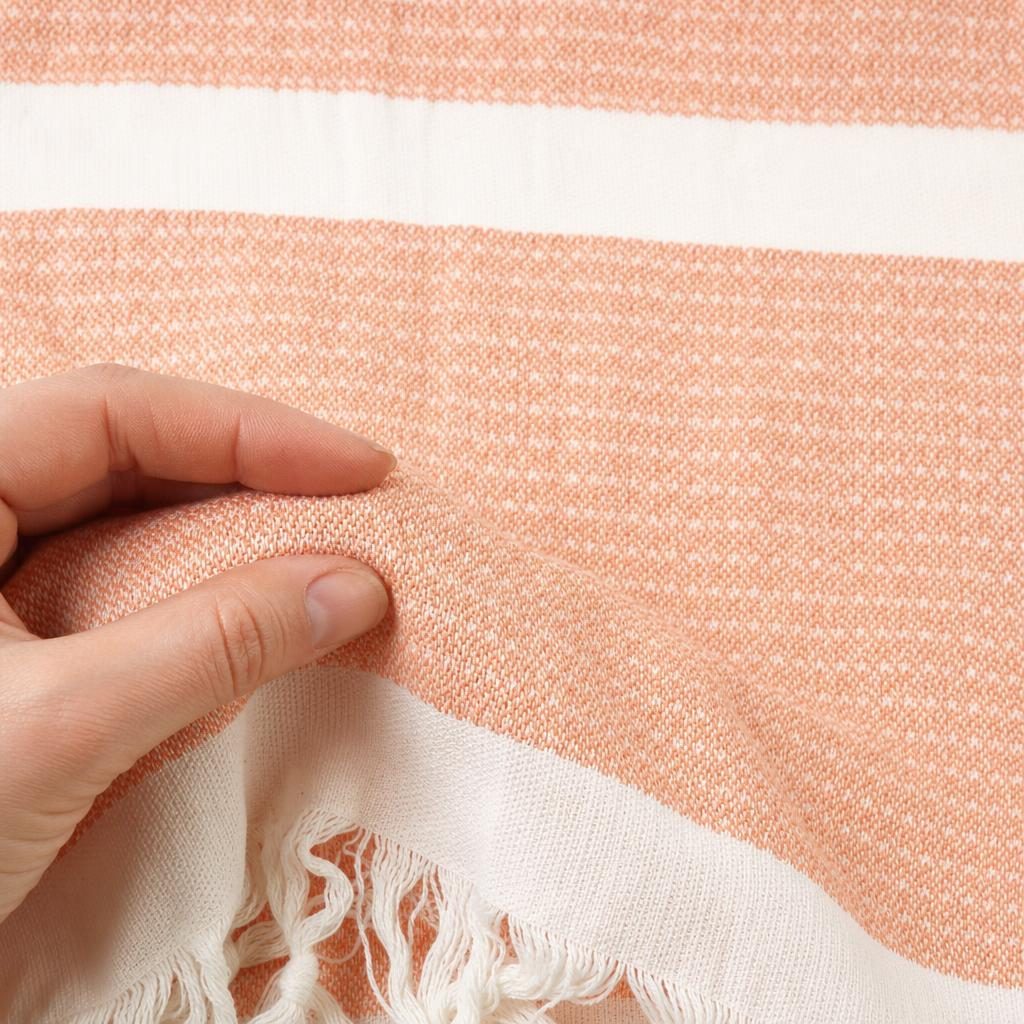 Prosop de Plaja, Flippy, Model Practic pentru Utilizare Zilnica, Material Textil Usor si Absorbant, Uscare Rapida, Atingere Placuta si Confort dupa Baie sau Inot, Ideal pentru Plaja, Picnic, Piscina, Camping si Vacante, Multicolor