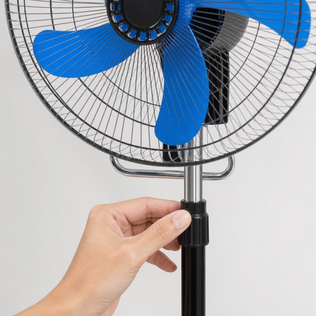 Ventilator Portabil, Flippy, Model Compact pentru Birou si Mana, Alimentare USB 5V, Flux de Aer Racoritor, Utilizare Usoara si Confort in Zilele Calduroase, Ideal pentru Birou, Camera, Masina, Calatorii si Vara