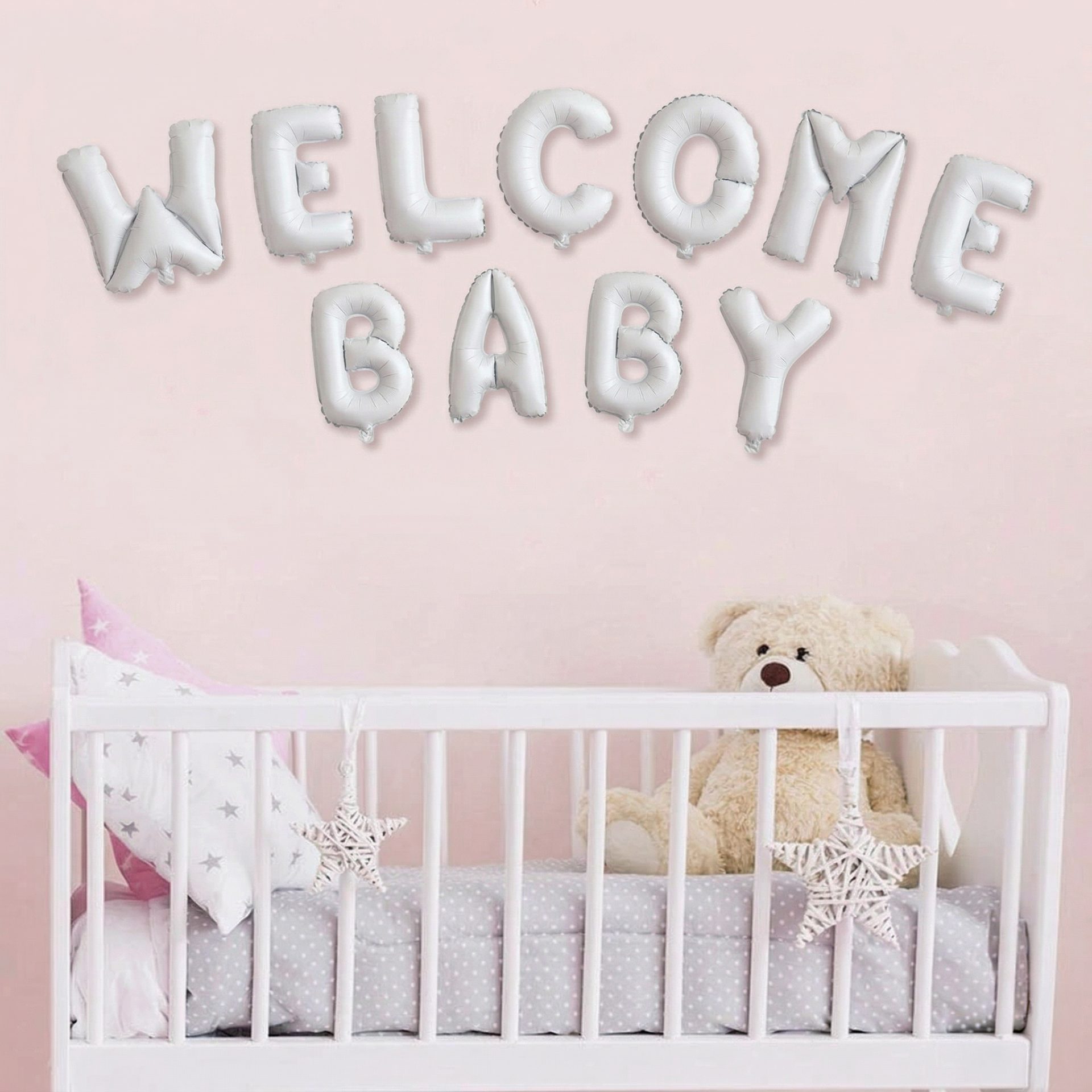 Set Baloane din Folie Metalizata, Flippy, Figurine Litere, Model Welcome Baby, Tema Aniversare, 40 cm, Ambalaj Individual, Pai inclus, Umflare cu Aer sau Heliu, Alb