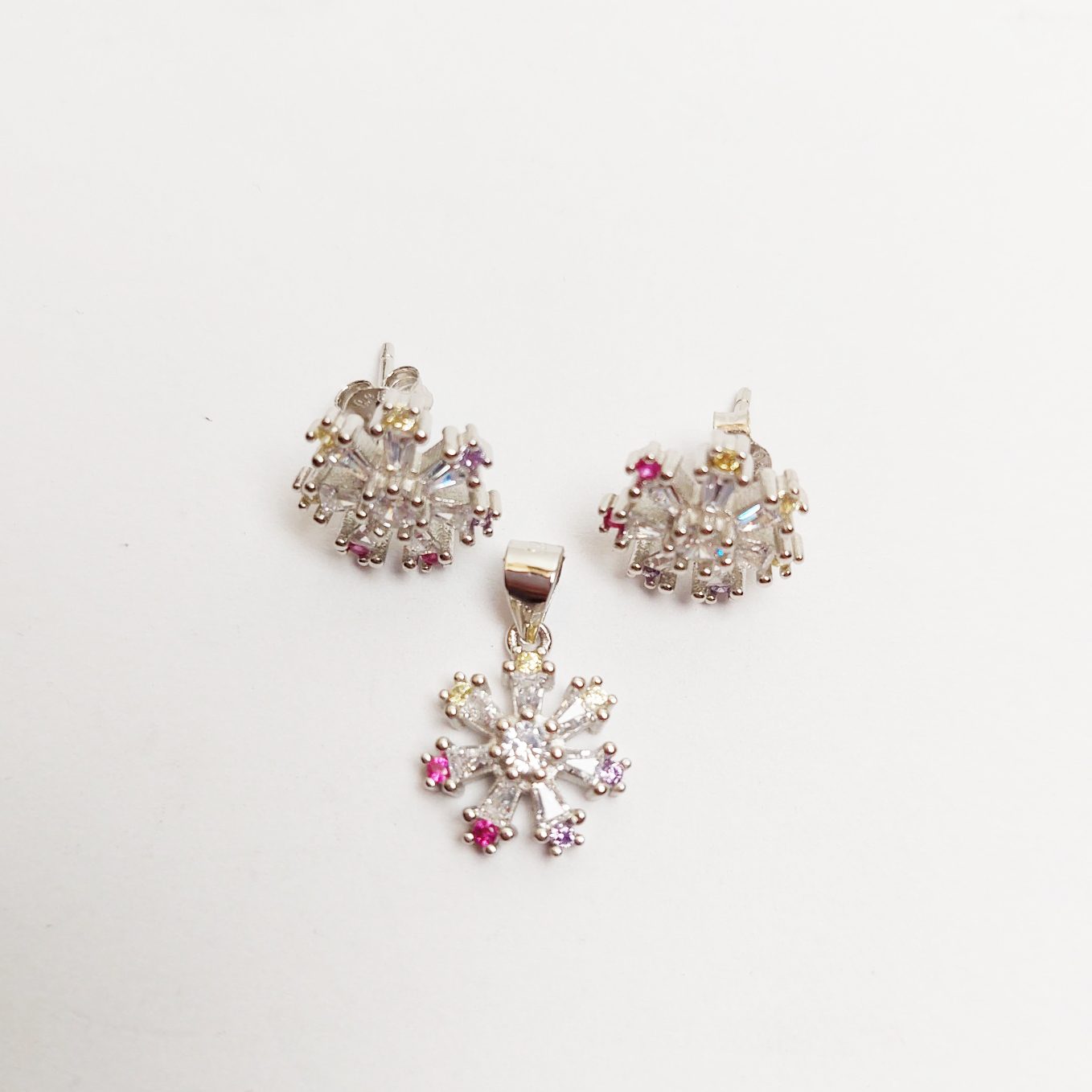 Set Pandativ cu Cercei pentru Dama, Jolie, Argint 925, Model Floare cu Margini Colorate,  4.48 g, 1.5 cm x 1.7 cm, Argintiu/Multicolor