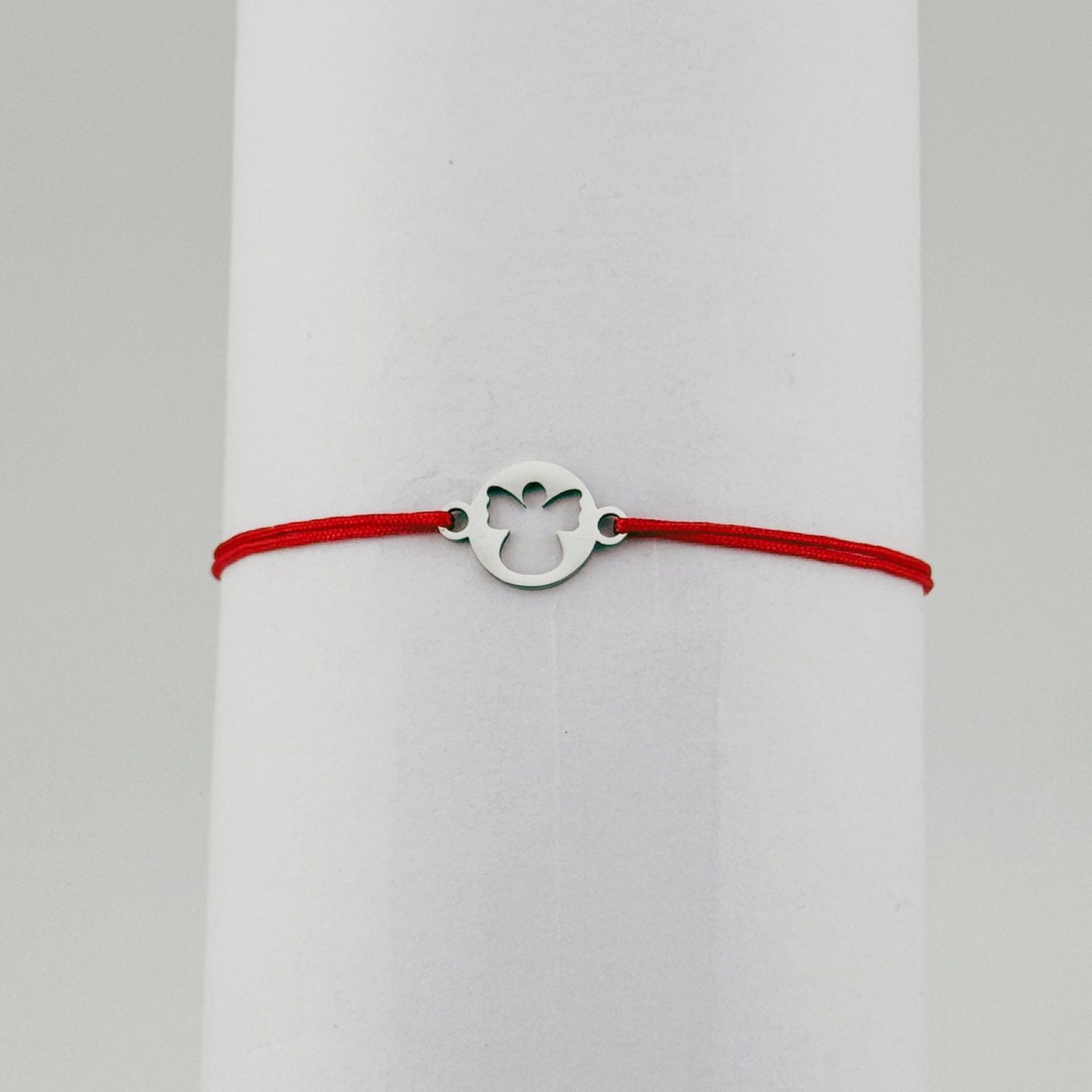 Bratara Martisor pentru Dama, Jolie, Model Inger in Cerc, Set 12 bucati, Pandativ Argintiu din Inox cu Snur Rosu Ajustabil 3