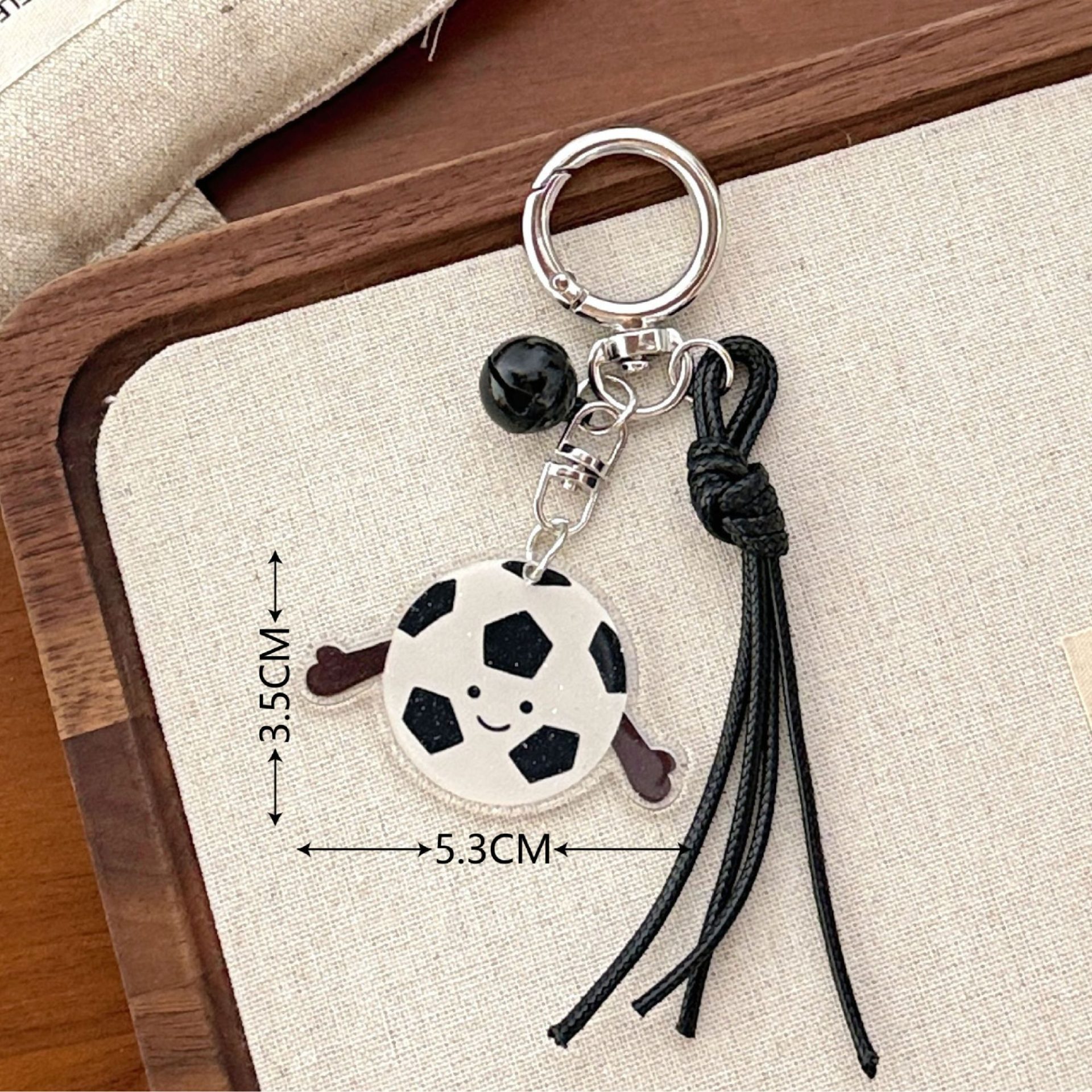 Breloc Chei, , Model Minge de Fotbal, Pandantiv Minge, Cupa Mondiala, Accesoriu Pentru Chei si Rucsac, Material Acril, Alb/Negru 2