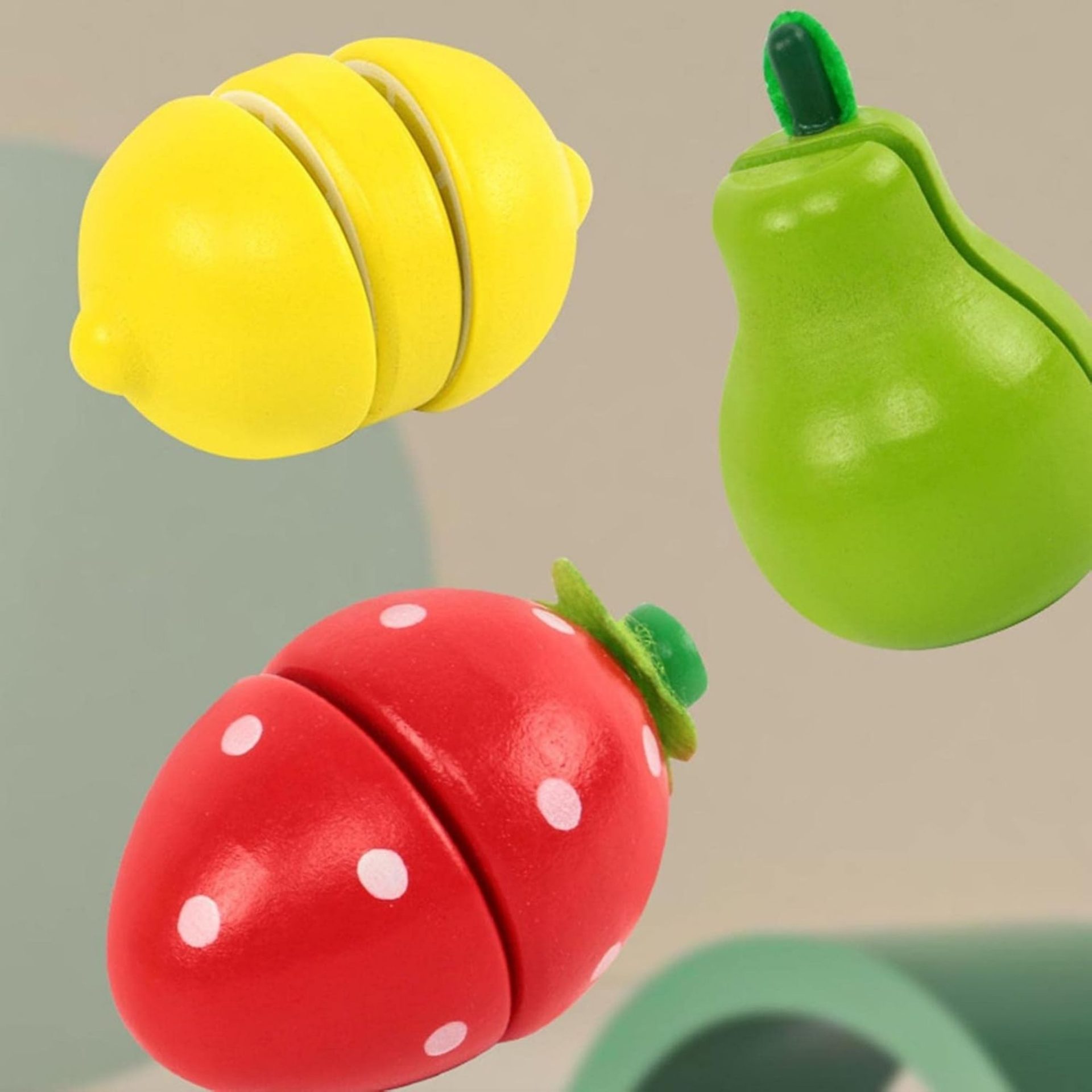 Jucarie Educativa Montessori din Lemn, , Set de Joaca Interactiv, Model Storcator de Fructe cu Blender si Accesorii, Dezvolta Motricitatea si Imaginatia, 3ani+, Multicolor 5