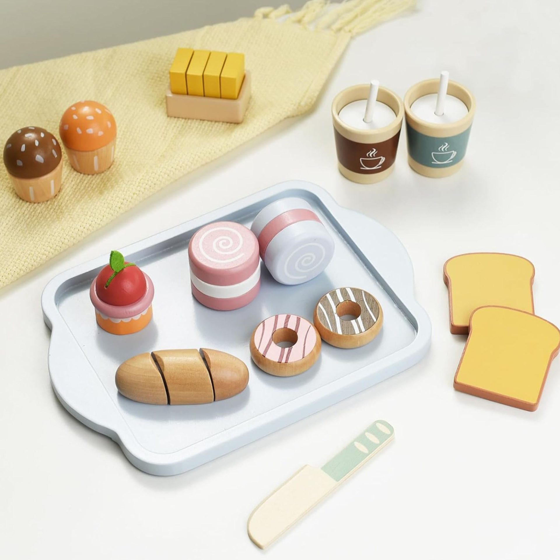 Jucarie Educativa Montessori din Lemn, , Set de Mic Dejun Interactiv cu Tava si 15+ Accesorii, Prajituri cu Scai, Dezvolta Motricitatea si Dexteritatea, 3ani+, Multicolor 2