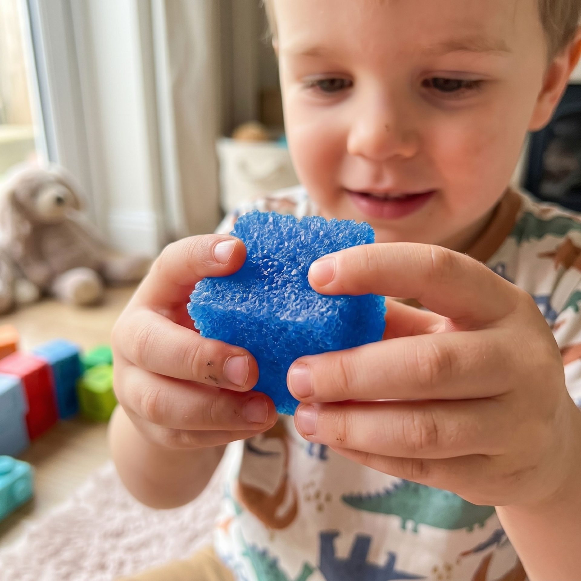 Jucarie Squishy tip Needoh in Forma de Cub, , Model Frosted, Antistres Senzoriala Comprimabila cu Revenire, 5 cm, 140 g, Albastru 4