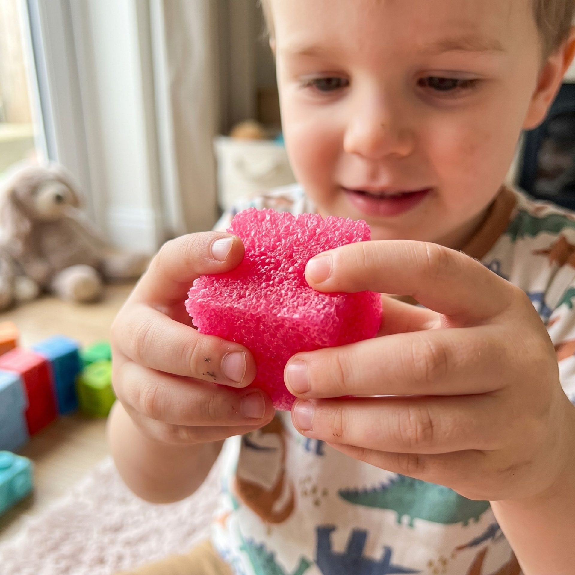 Jucarie Squishy tip Needoh in Forma de Cub, , Model Frosted, Antistres Senzoriala Comprimabila cu Revenire, 5 cm, 140 g, Roz 4